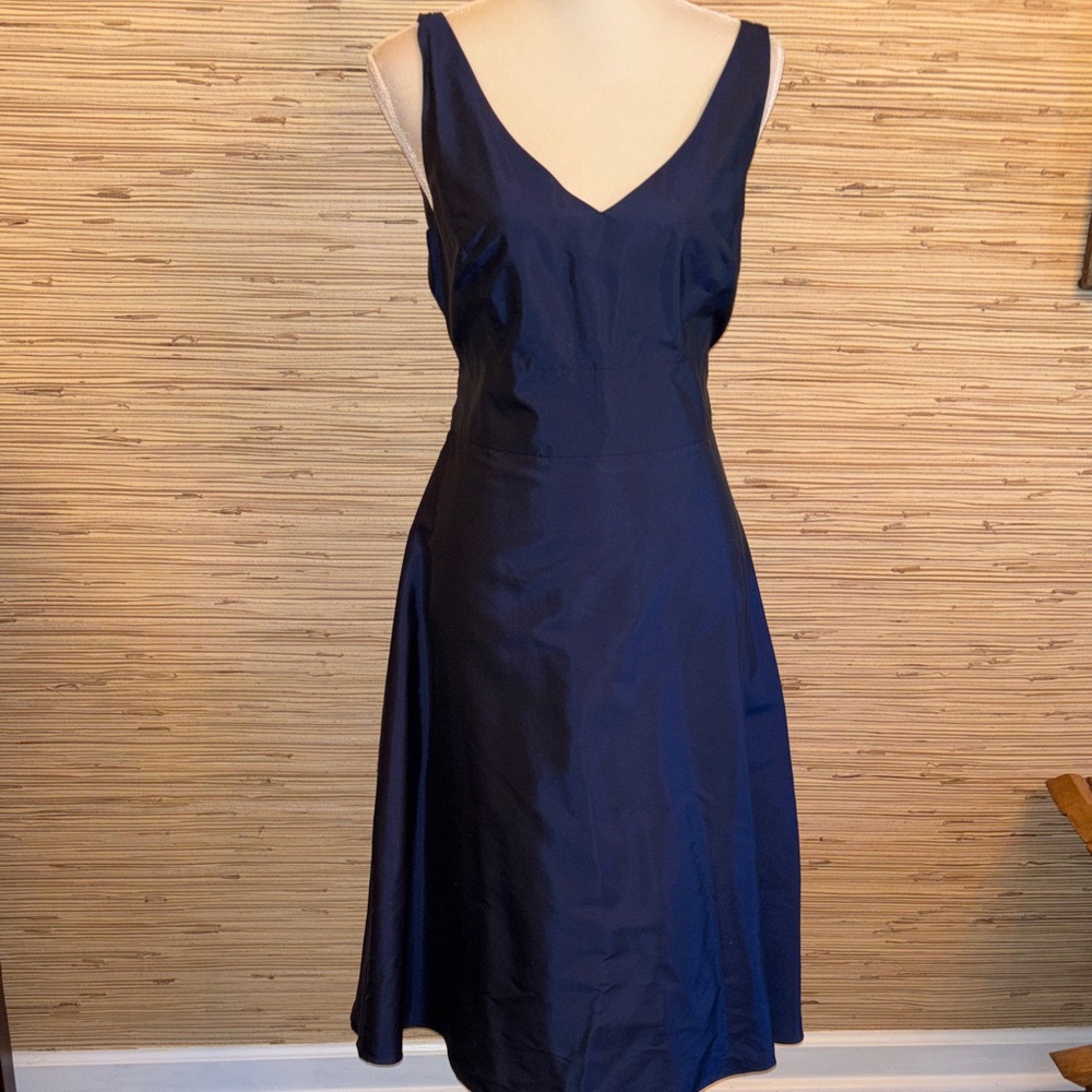 Ann Taylor Midnight Blue v-neck Dress belted tulle lined size 10 with belt EUC!